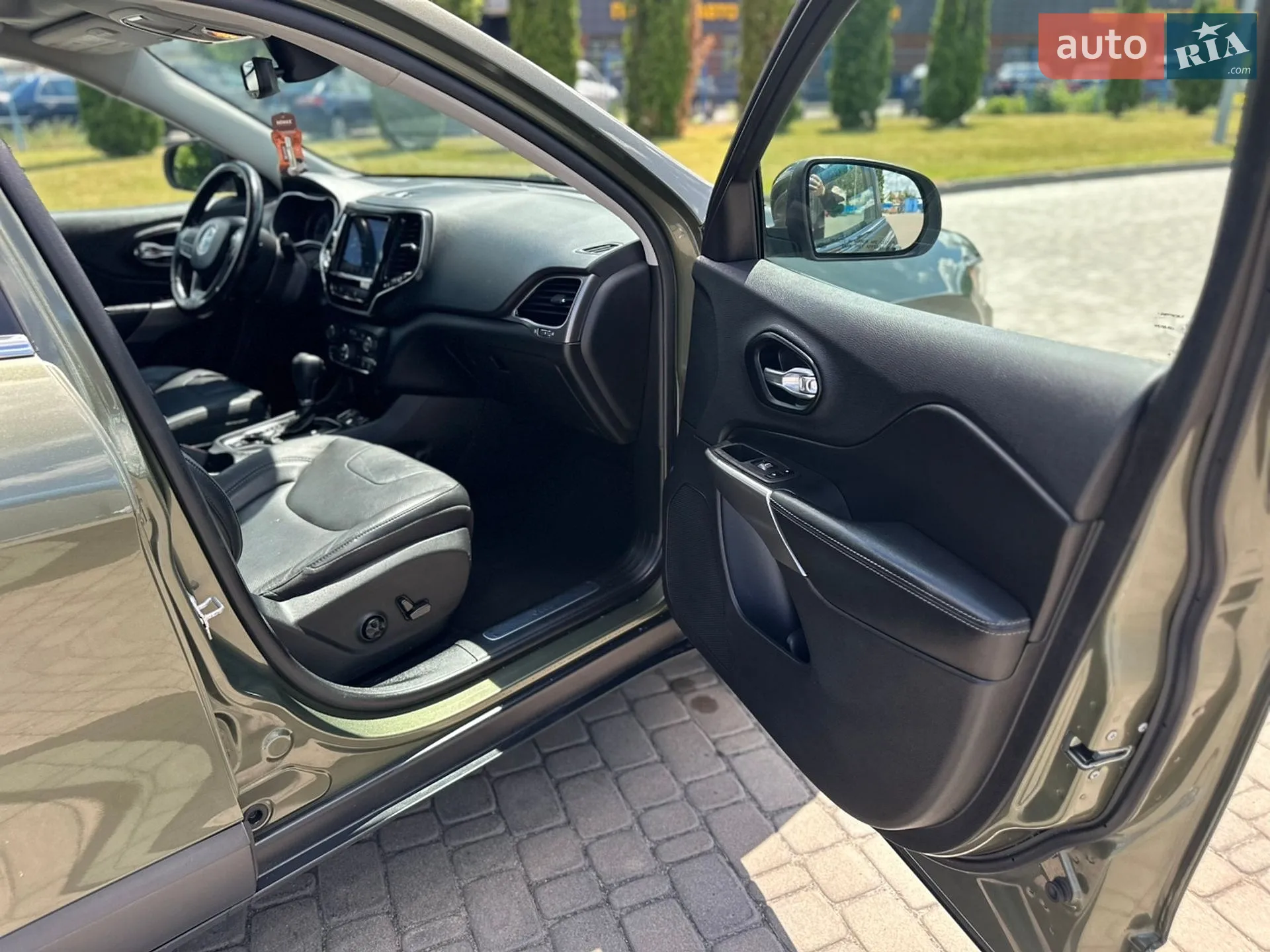 2021 Jeep Cherokee - мініатюра 52