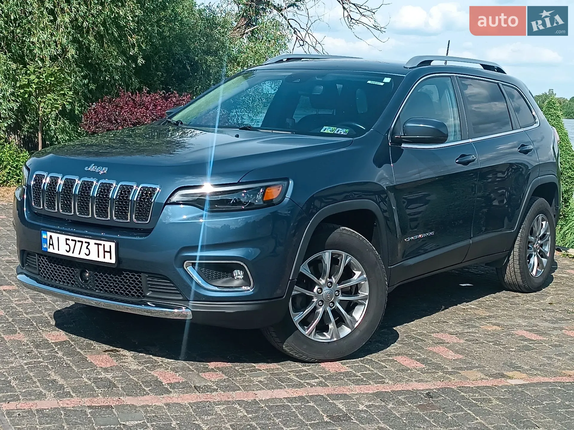 2020 Jeep Cherokee - фото 1