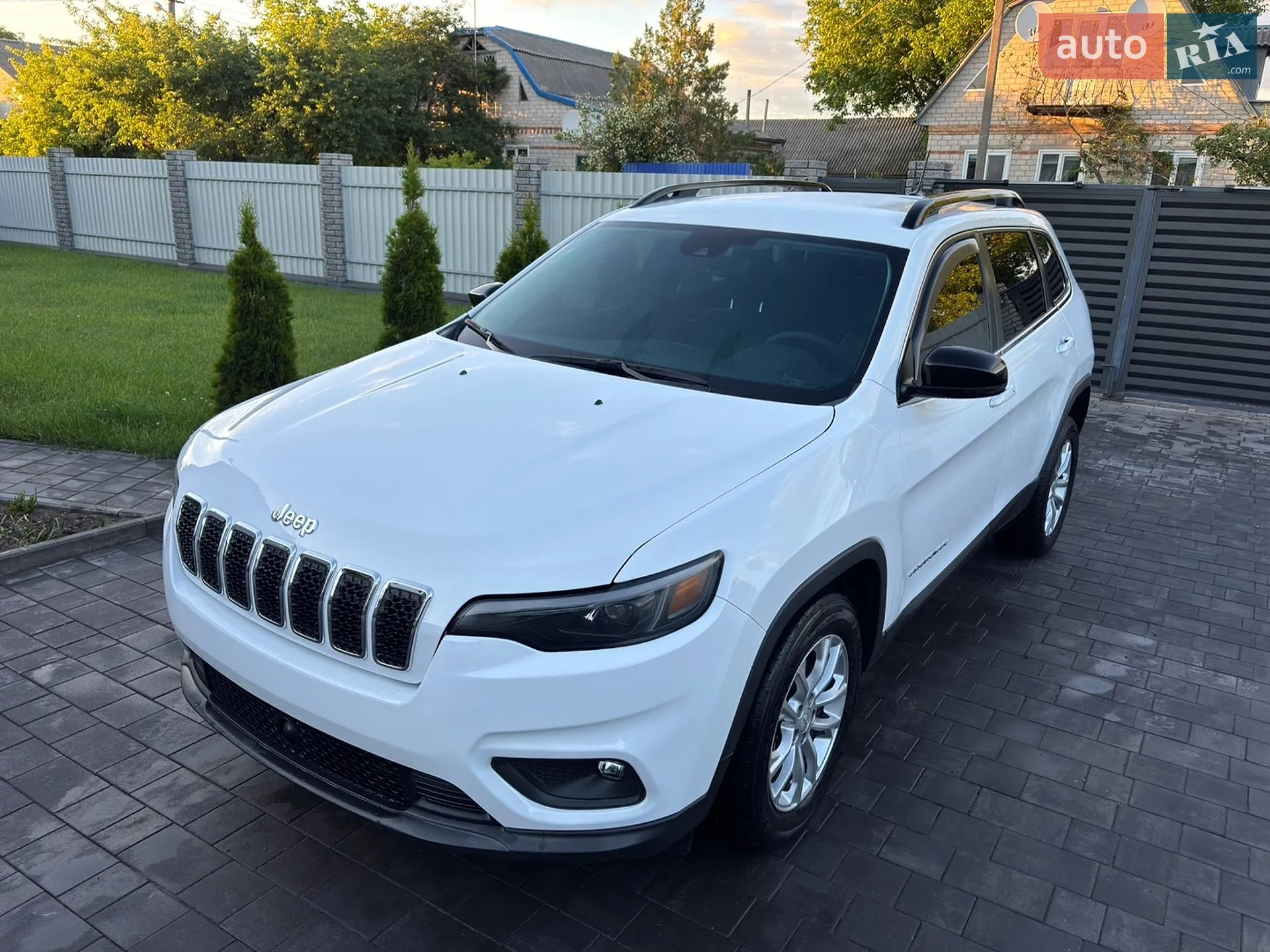 2022 Jeep Cherokee - мініатюра 17