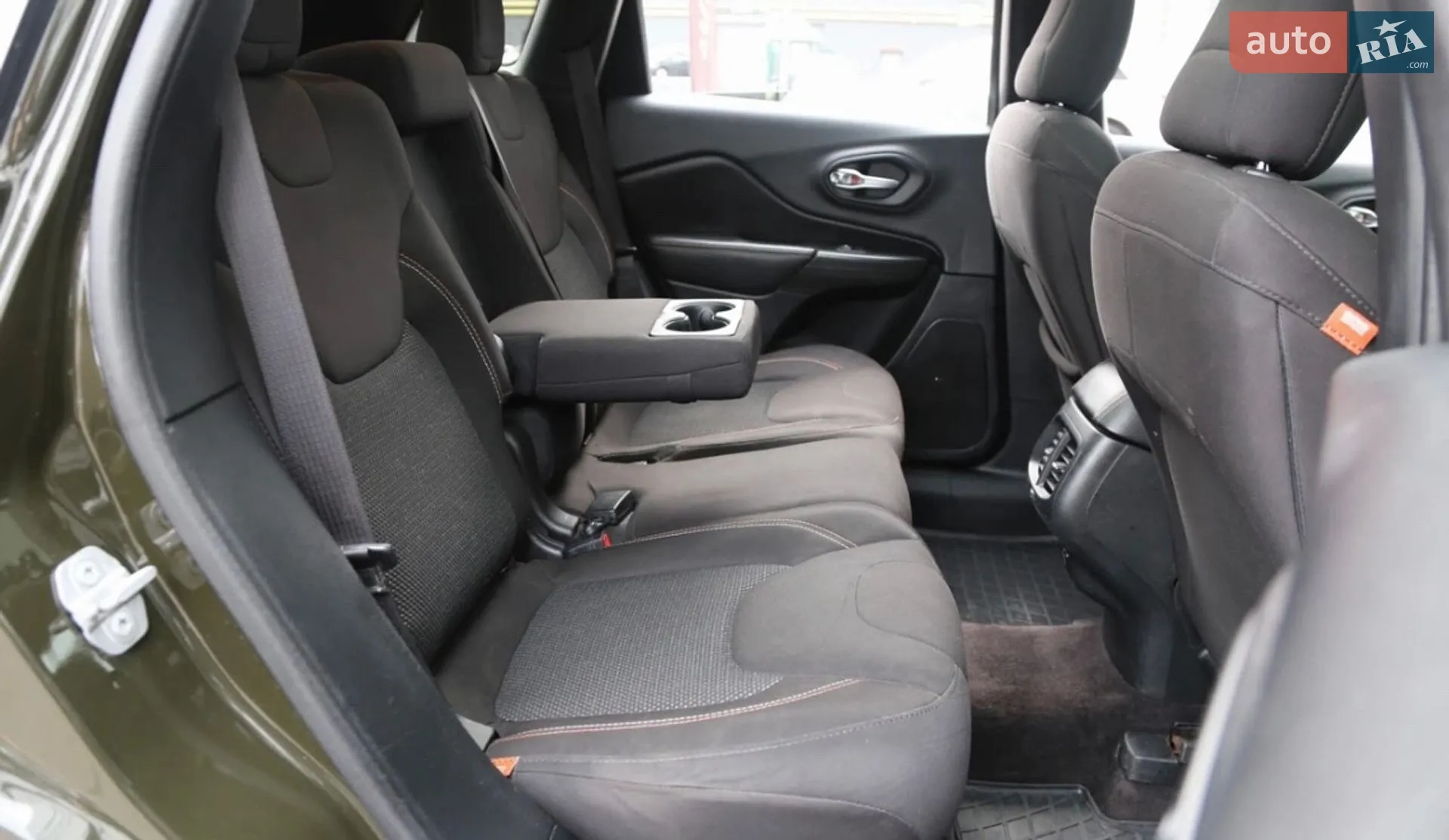 2016 Jeep Cherokee - мініатюра 6