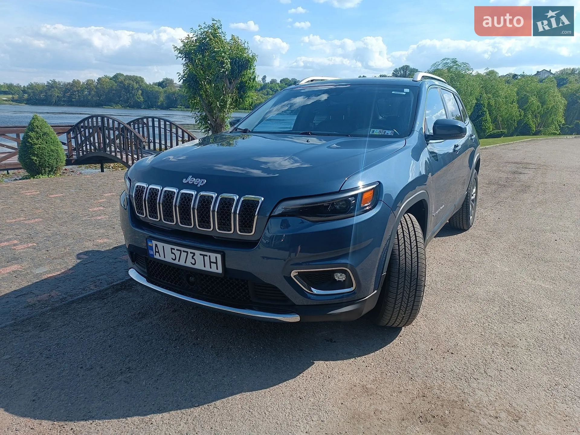 2020 Jeep Cherokee - мініатюра 11