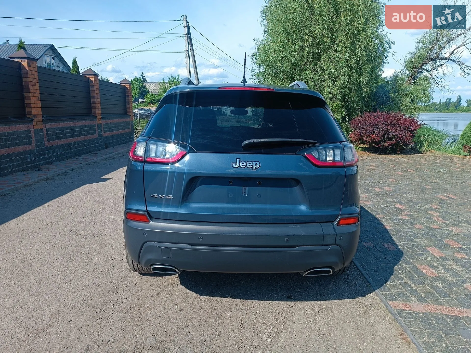 2020 Jeep Cherokee - мініатюра 14