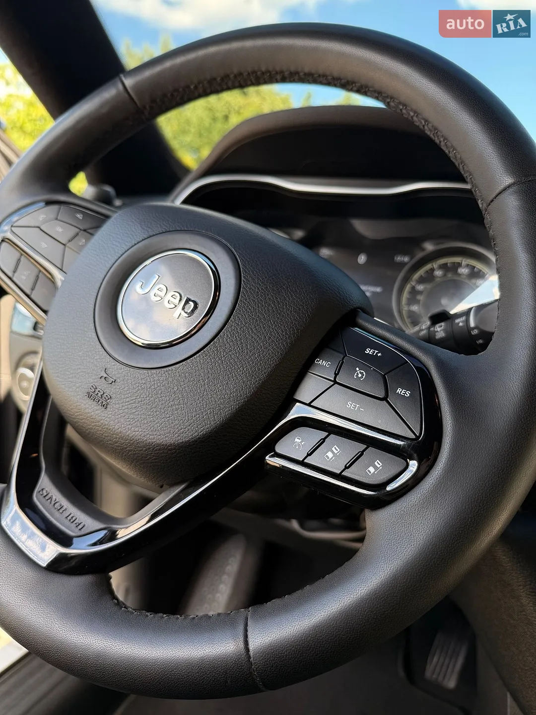 2023 Jeep Cherokee - мініатюра 10