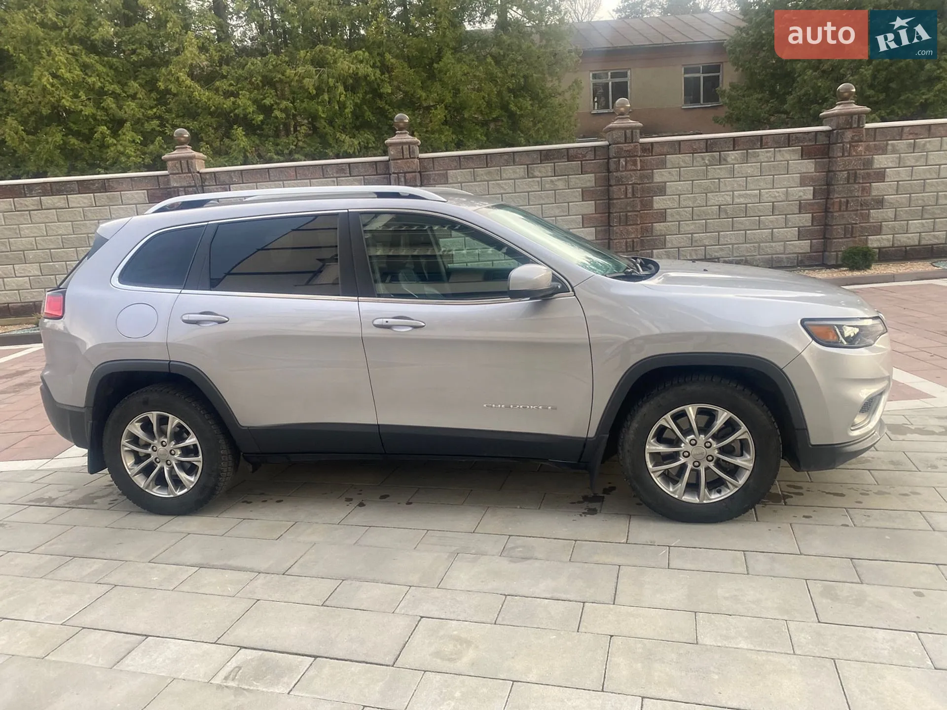 2018 Jeep Cherokee - мініатюра 7