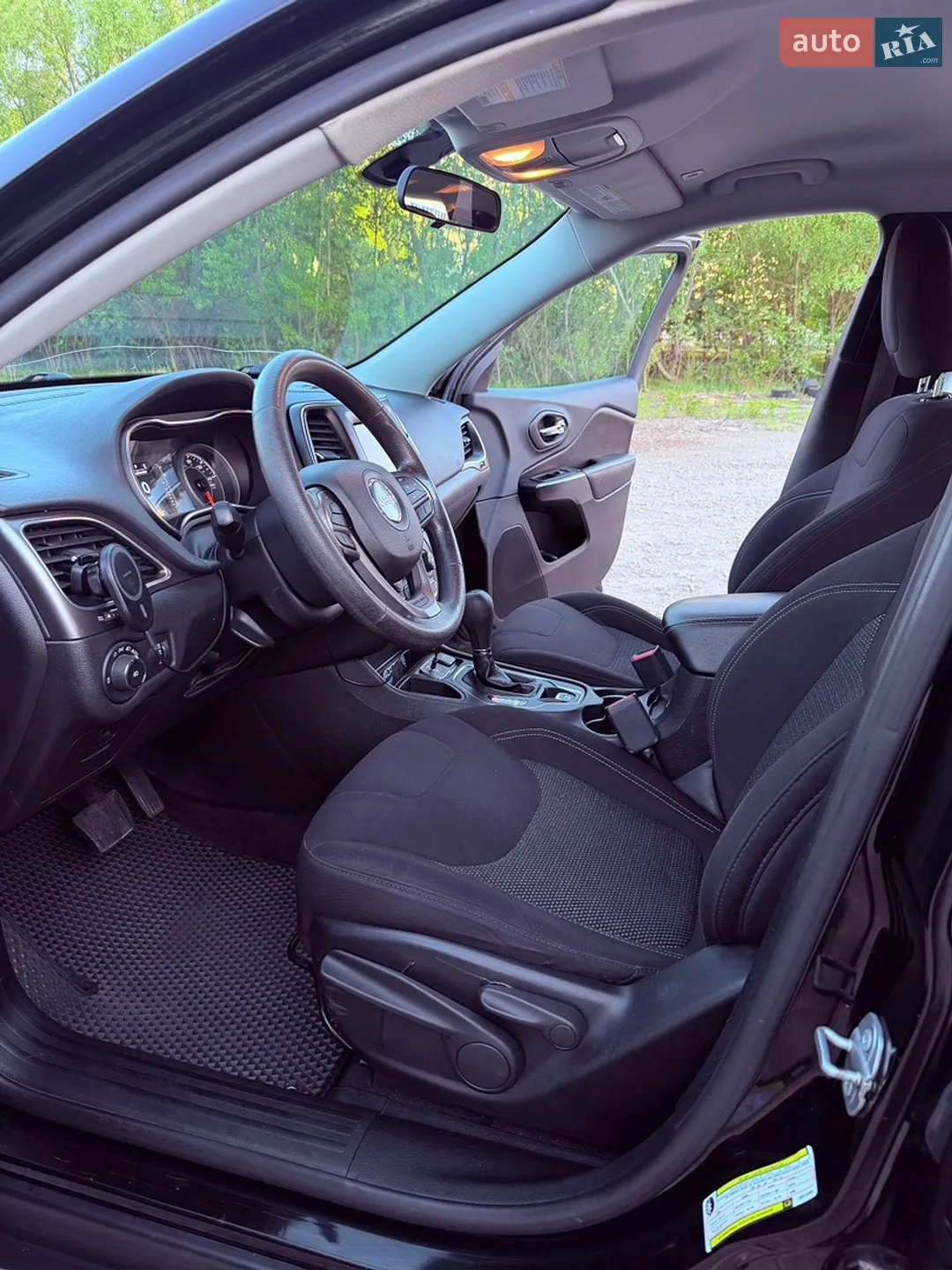 2018 Jeep Cherokee - мініатюра 12
