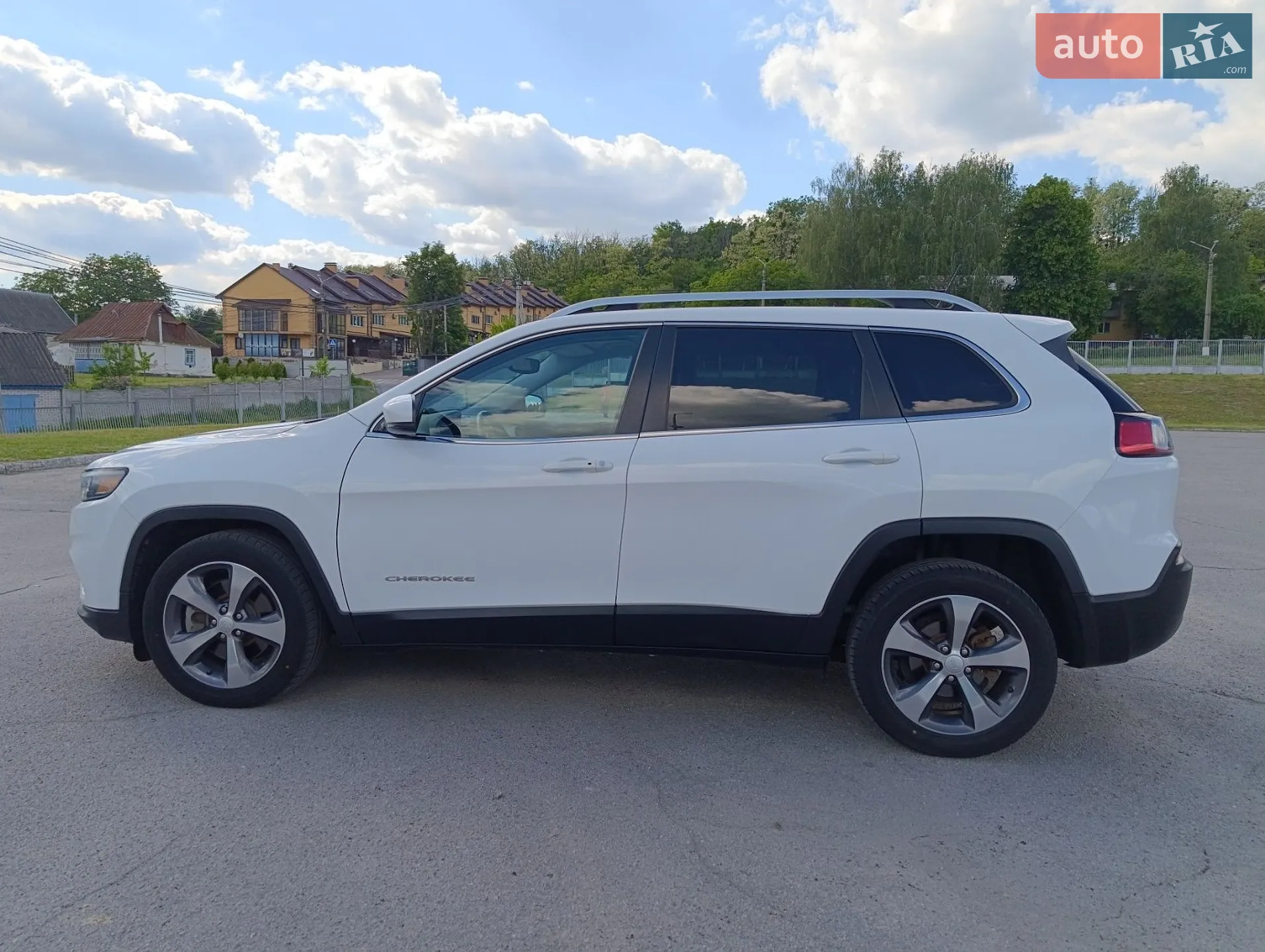 2019 Jeep Cherokee - мініатюра 6