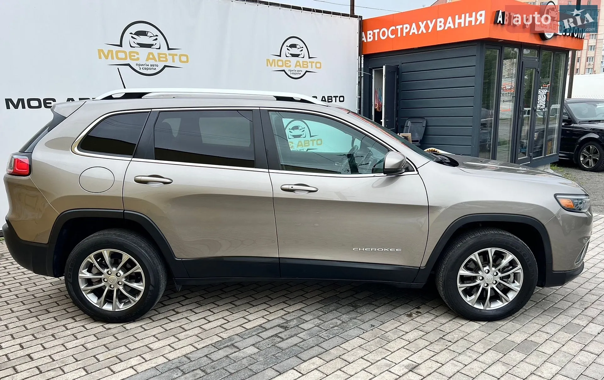 2019 Jeep Cherokee - мініатюра 4
