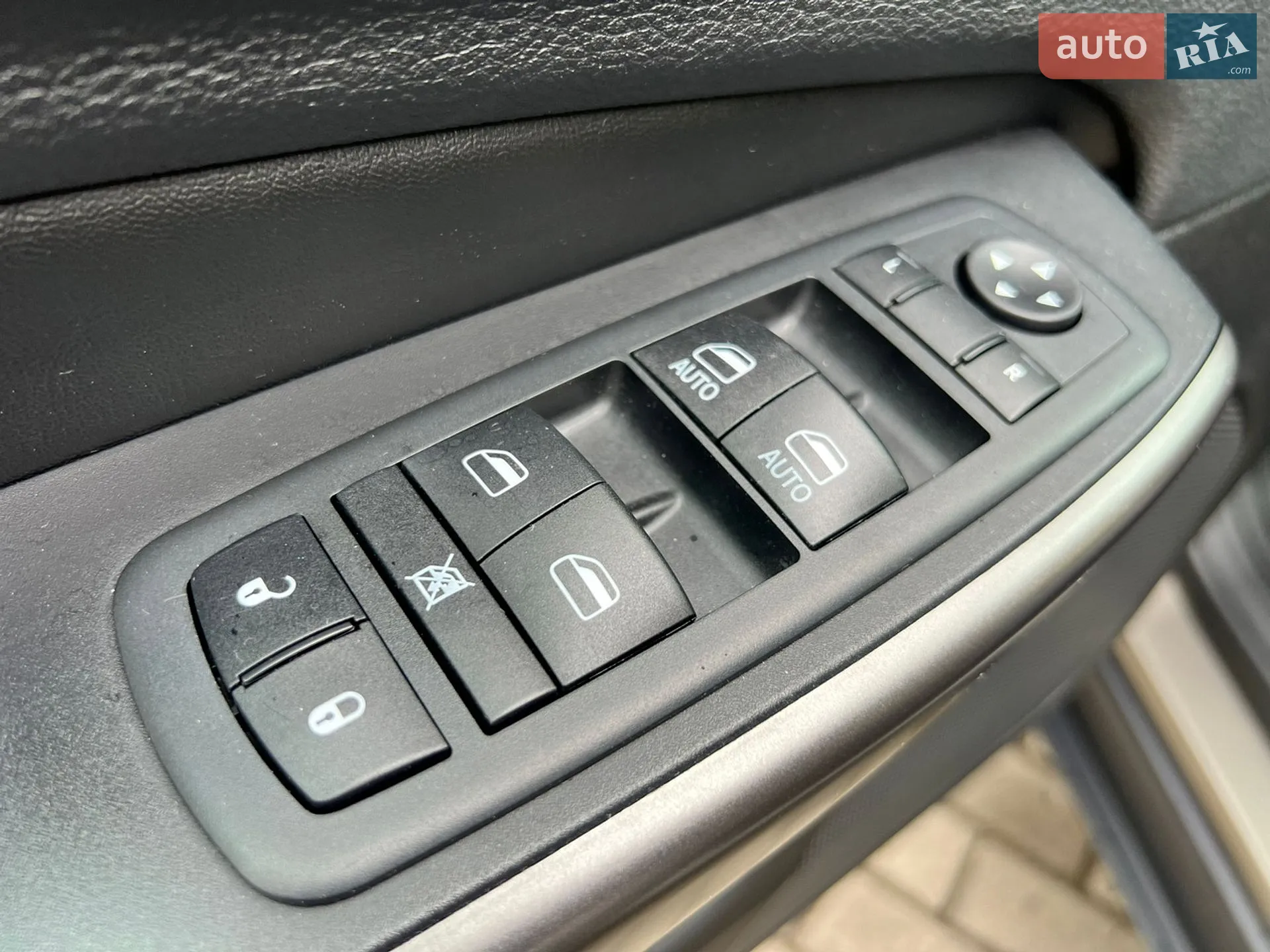 2019 Jeep Cherokee - мініатюра 16