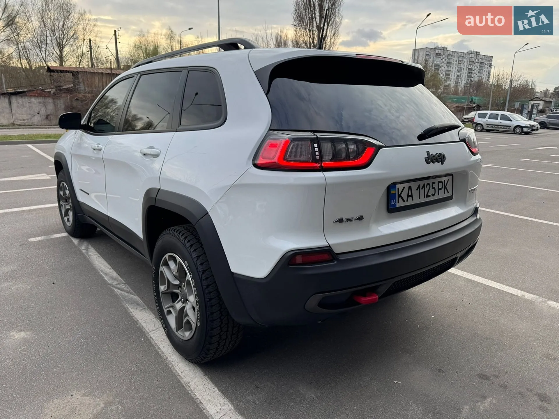 2022 Jeep Cherokee - мініатюра 12