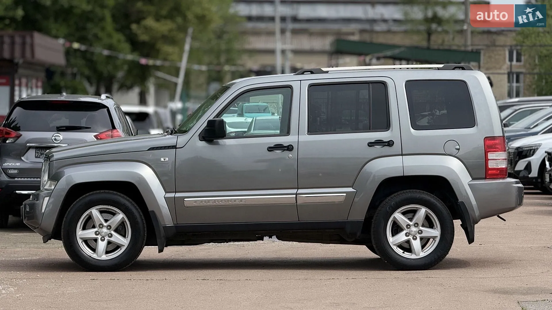 2012 Jeep Cherokee - мініатюра 2