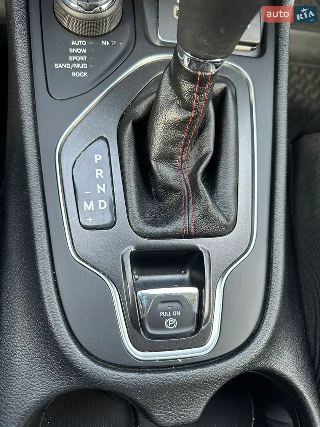 2019 Jeep Cherokee - мініатюра 17