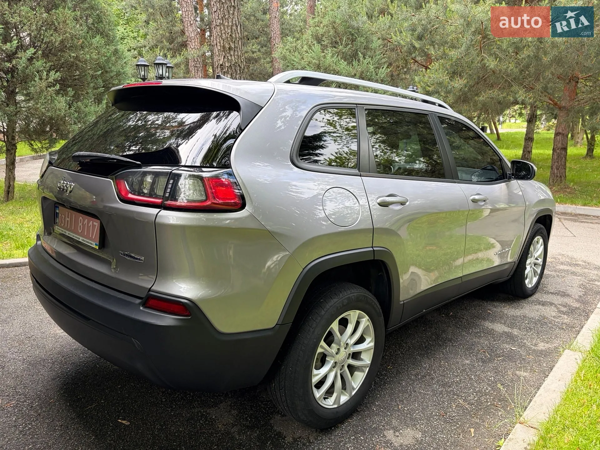 2020 Jeep Cherokee - мініатюра 6