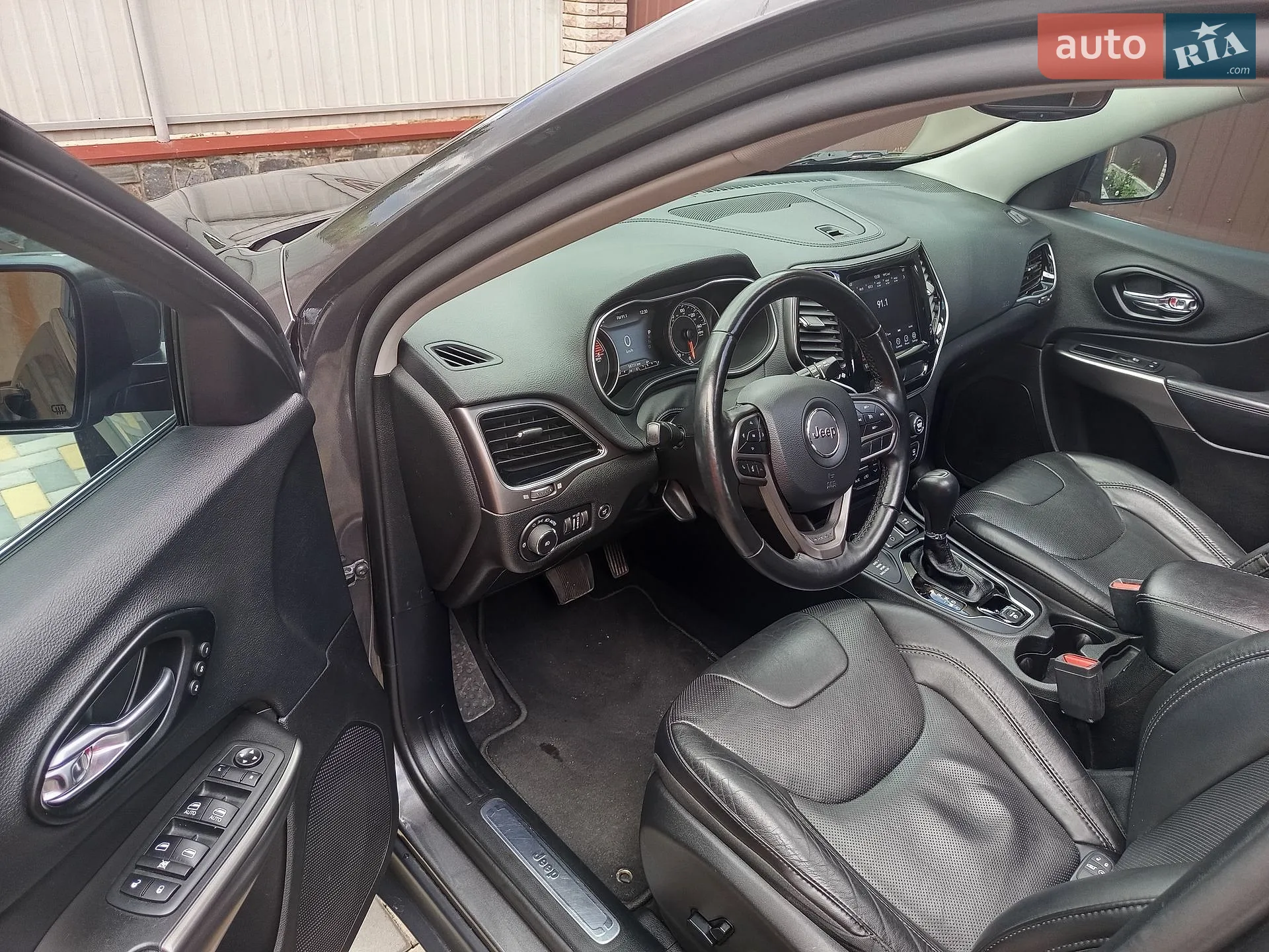 2020 Jeep Cherokee - мініатюра 20