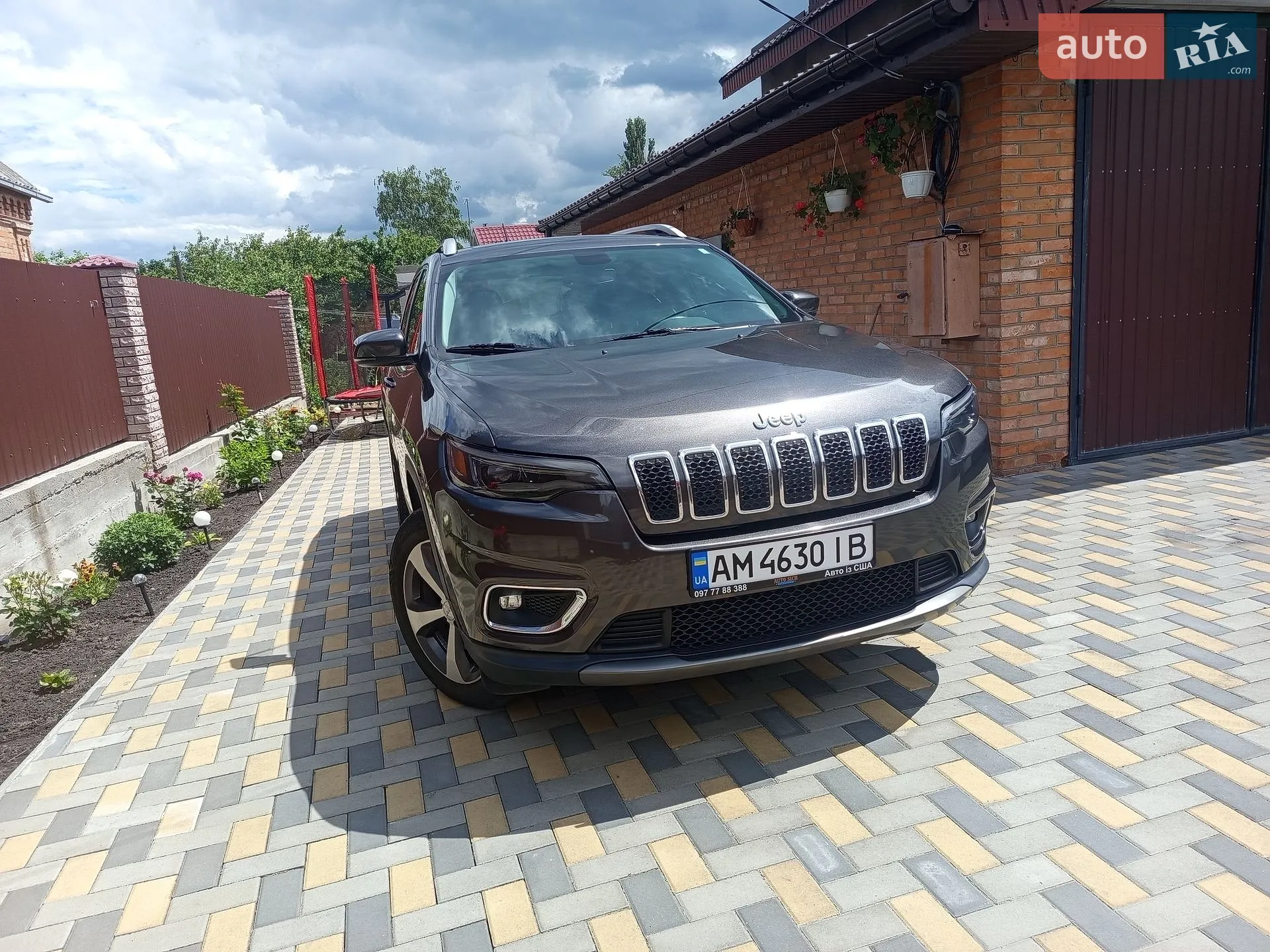 2020 Jeep Cherokee - мініатюра 3