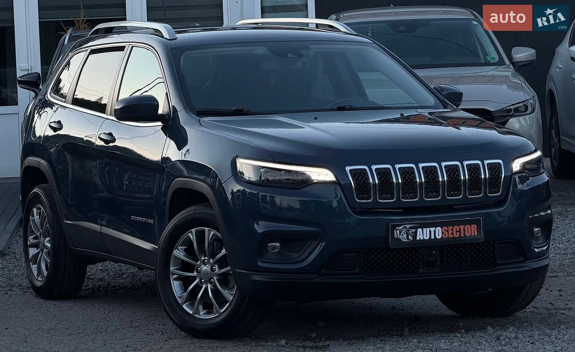 2021 Jeep Cherokee - мініатюра 9