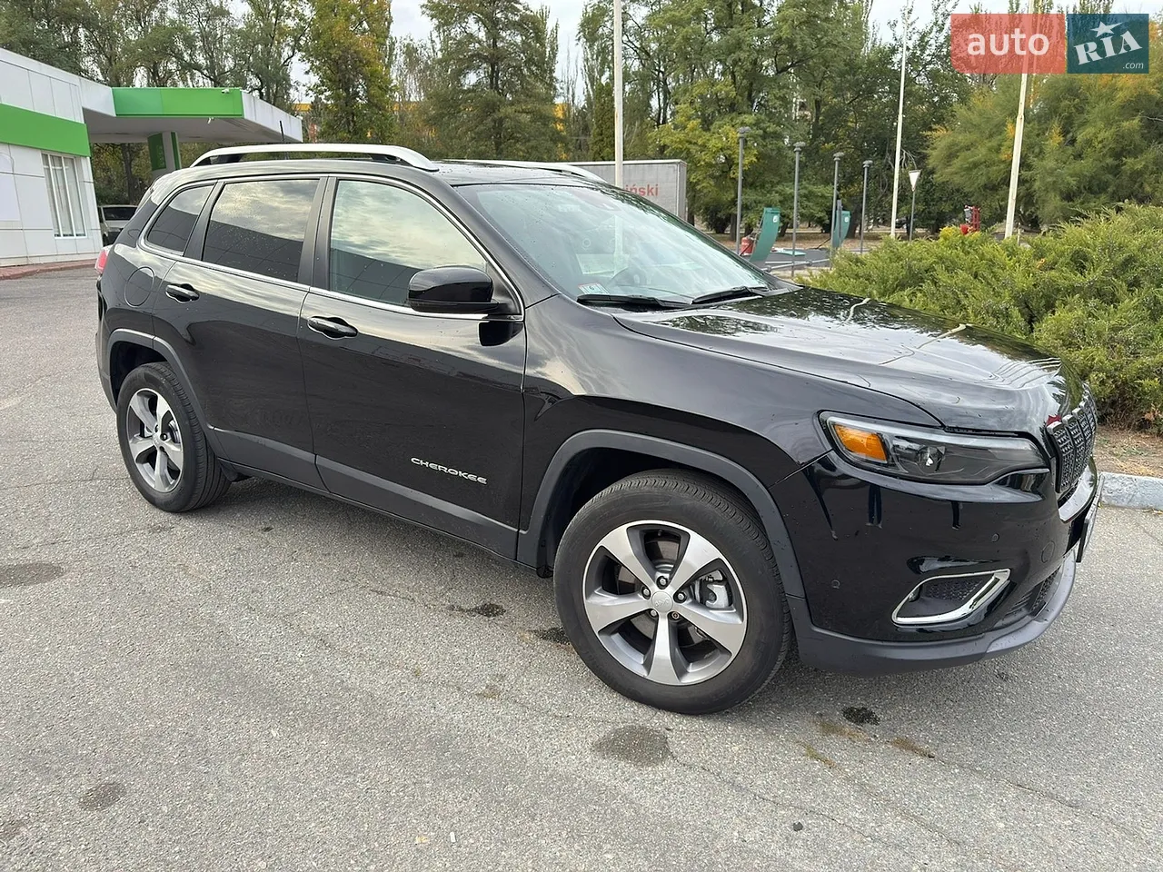 2019 Jeep Cherokee - мініатюра 15