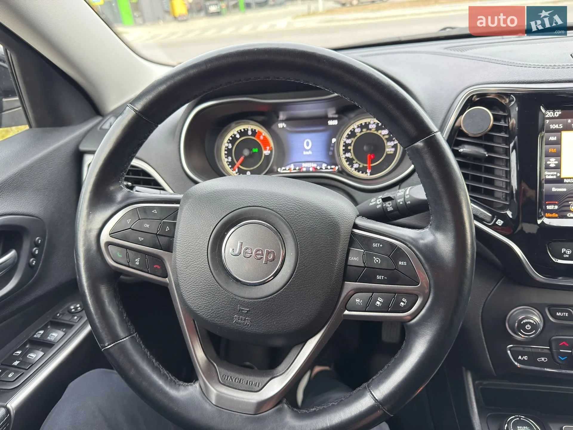 2020 Jeep Cherokee - мініатюра 26