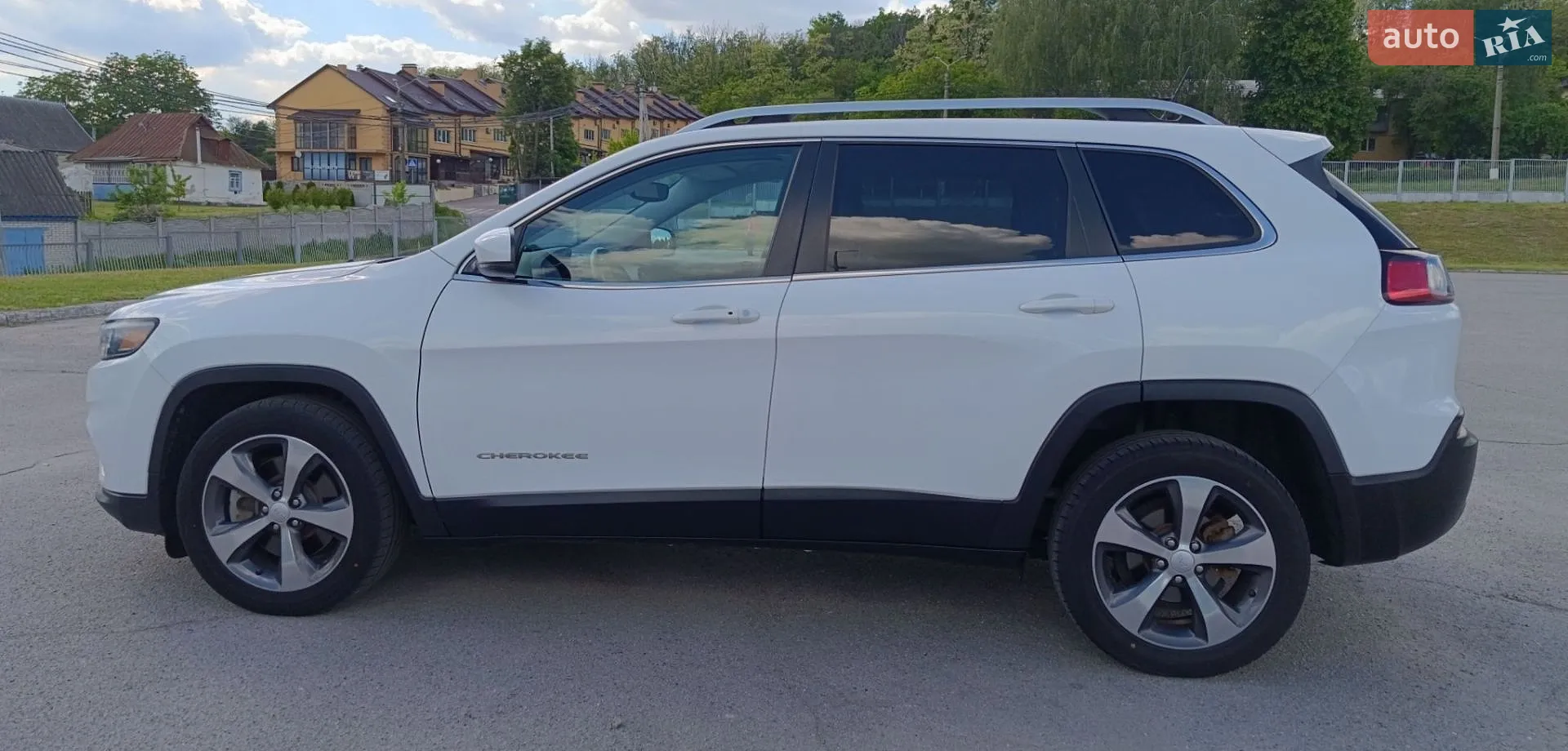 2019 Jeep Cherokee - мініатюра 3