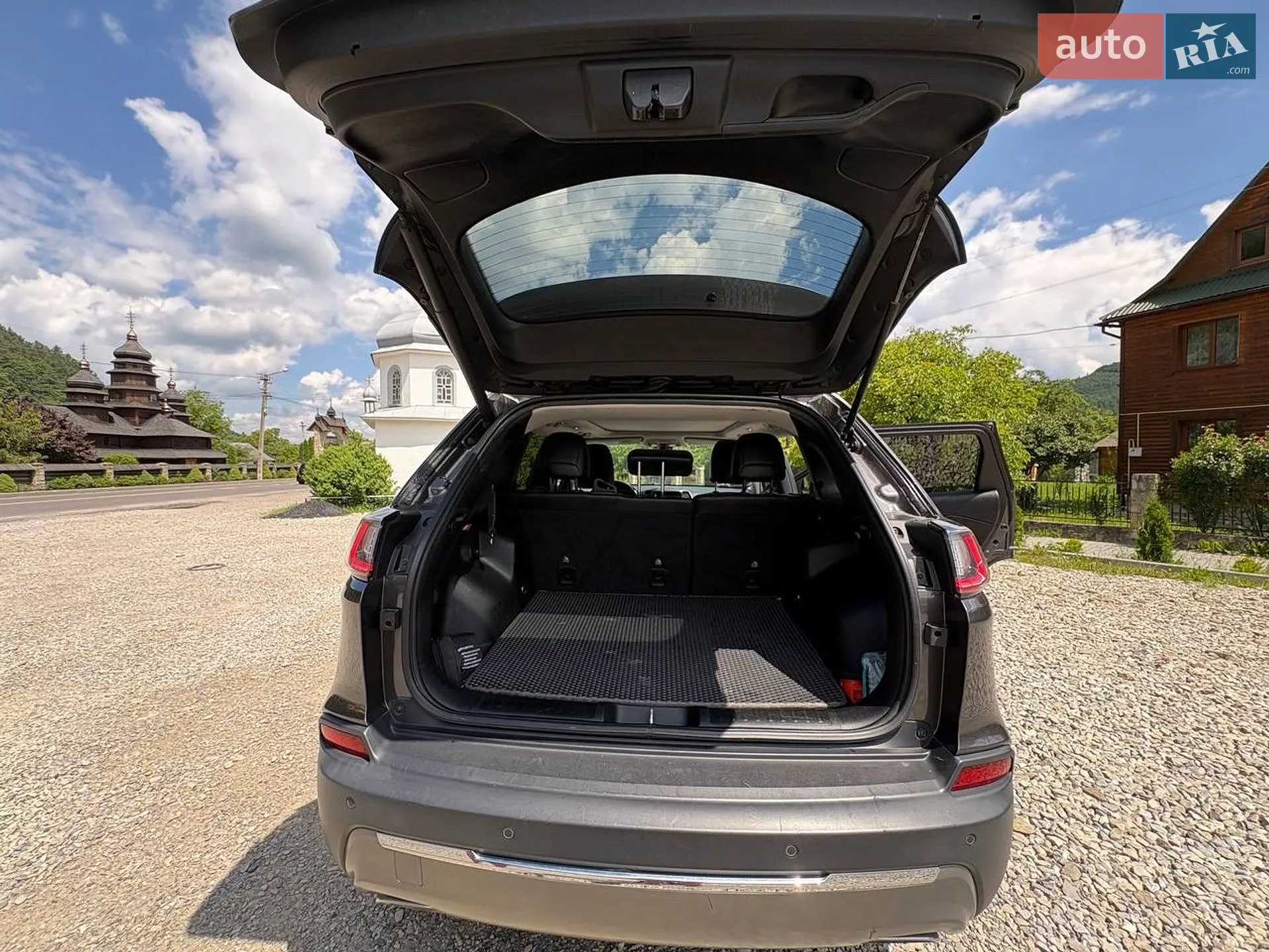 2018 Jeep Cherokee - мініатюра 8