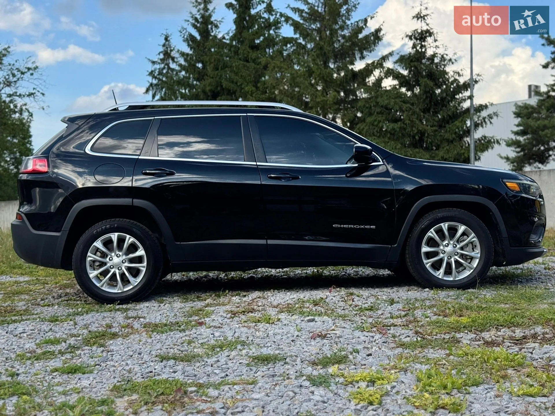 2018 Jeep Cherokee - мініатюра 24