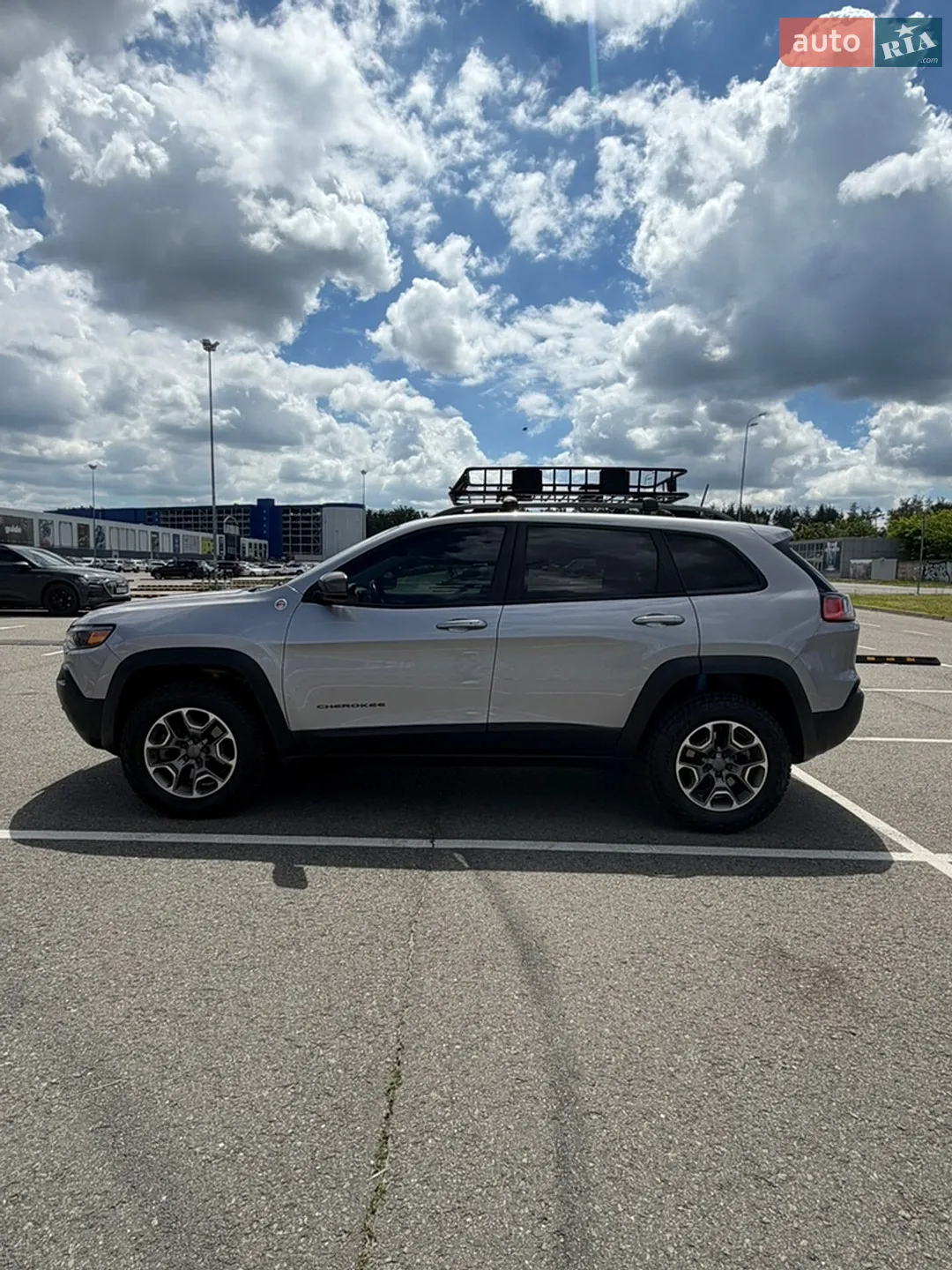 2019 Jeep Cherokee - мініатюра 5