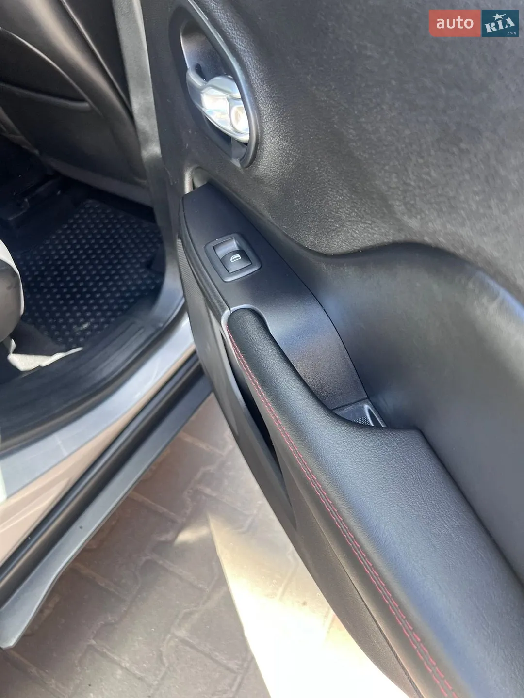 2019 Jeep Cherokee - мініатюра 16