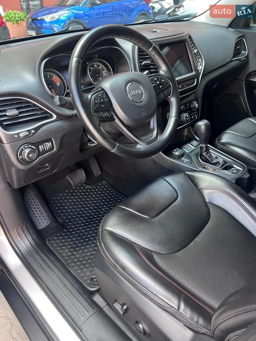 2019 Jeep Cherokee - мініатюра 22