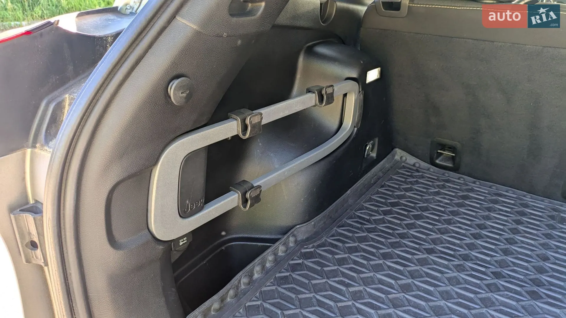 2015 Jeep Cherokee - мініатюра 20