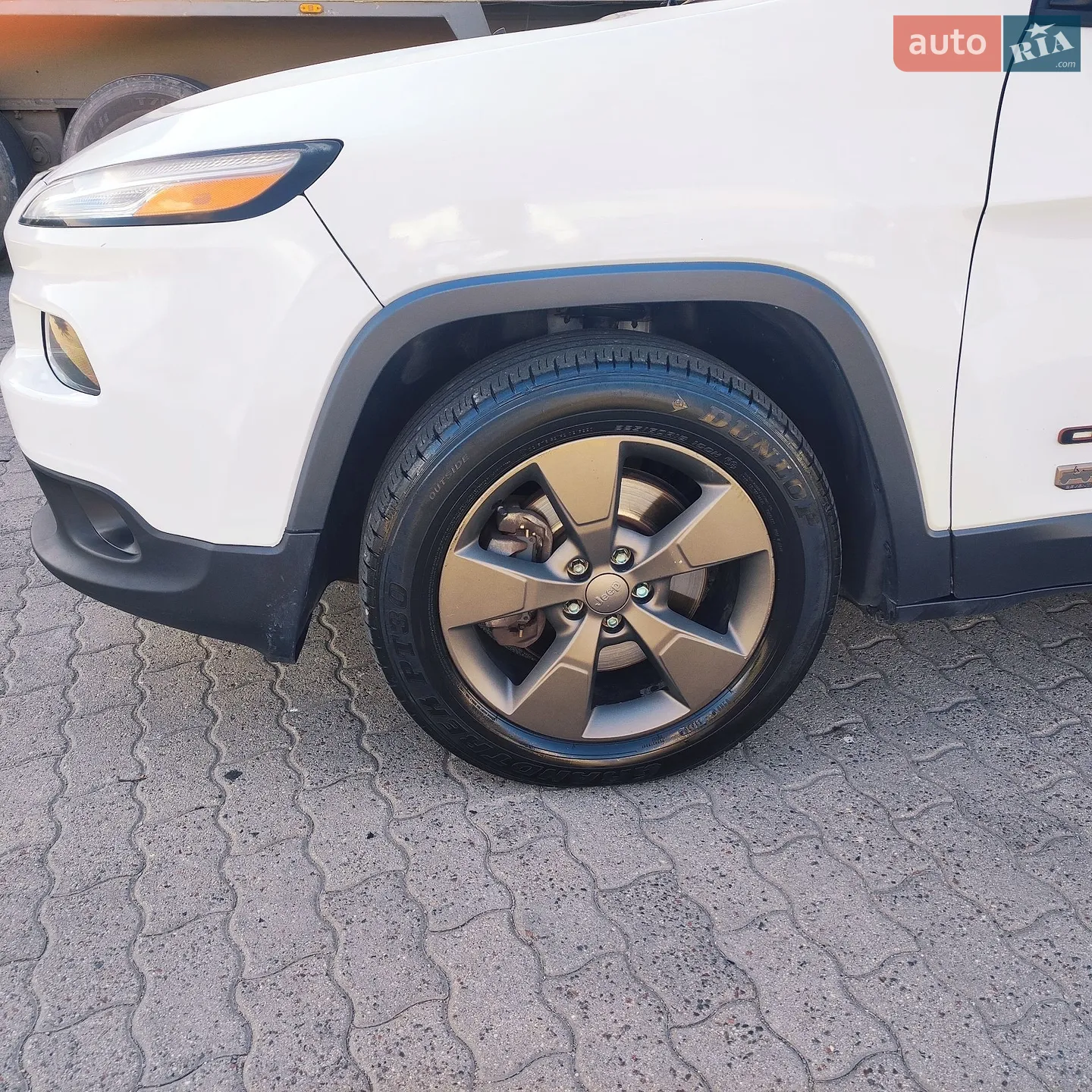 2016 Jeep Cherokee - мініатюра 5