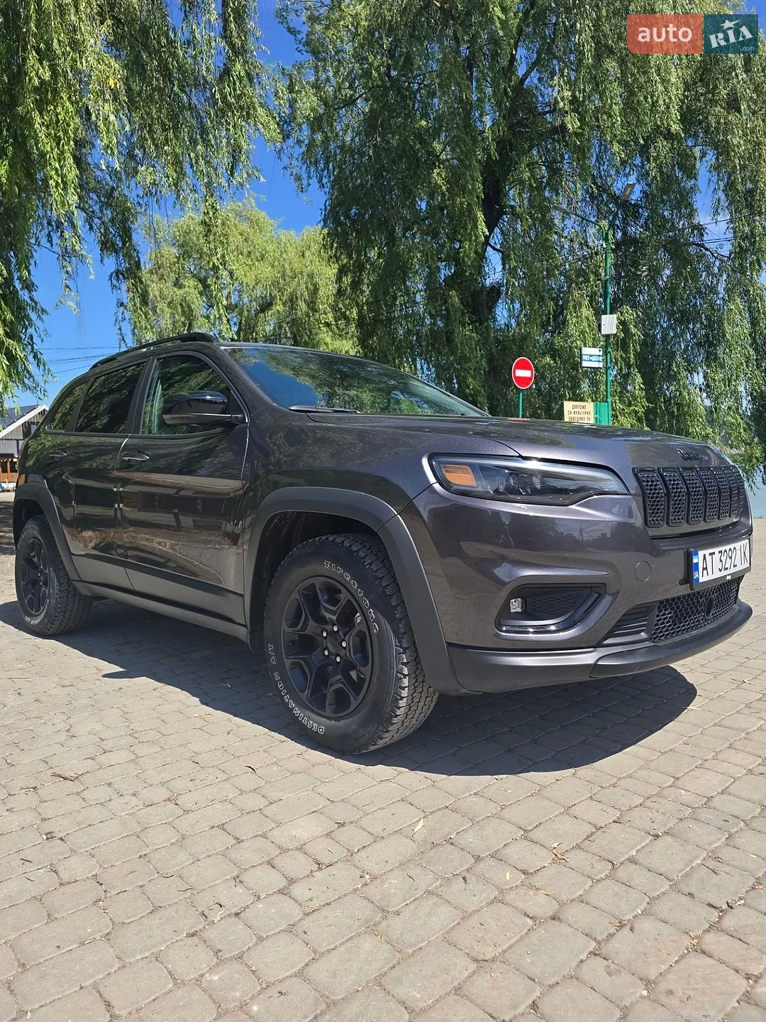 2022 Jeep Cherokee - мініатюра 25