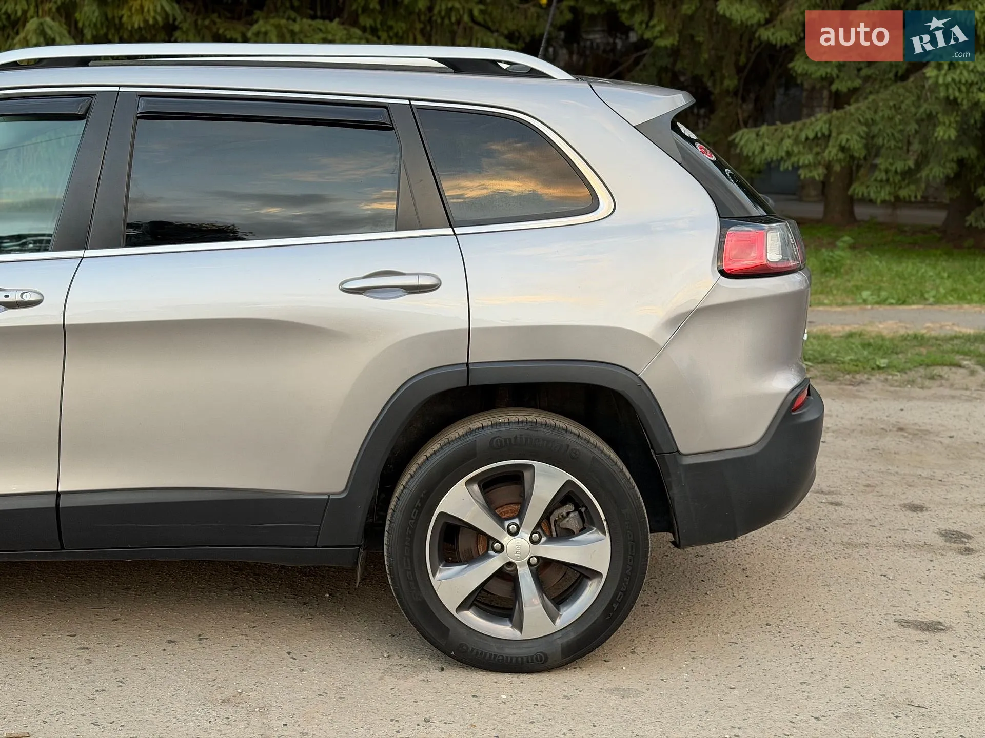 2019 Jeep Cherokee - мініатюра 7