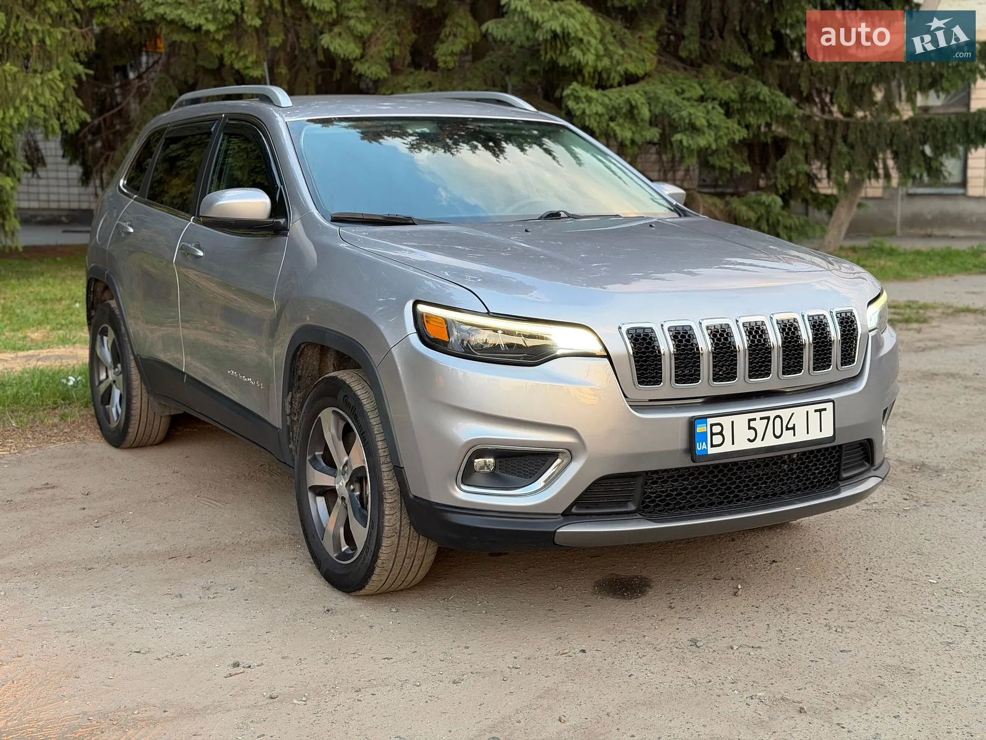2019 Jeep Cherokee - мініатюра 3