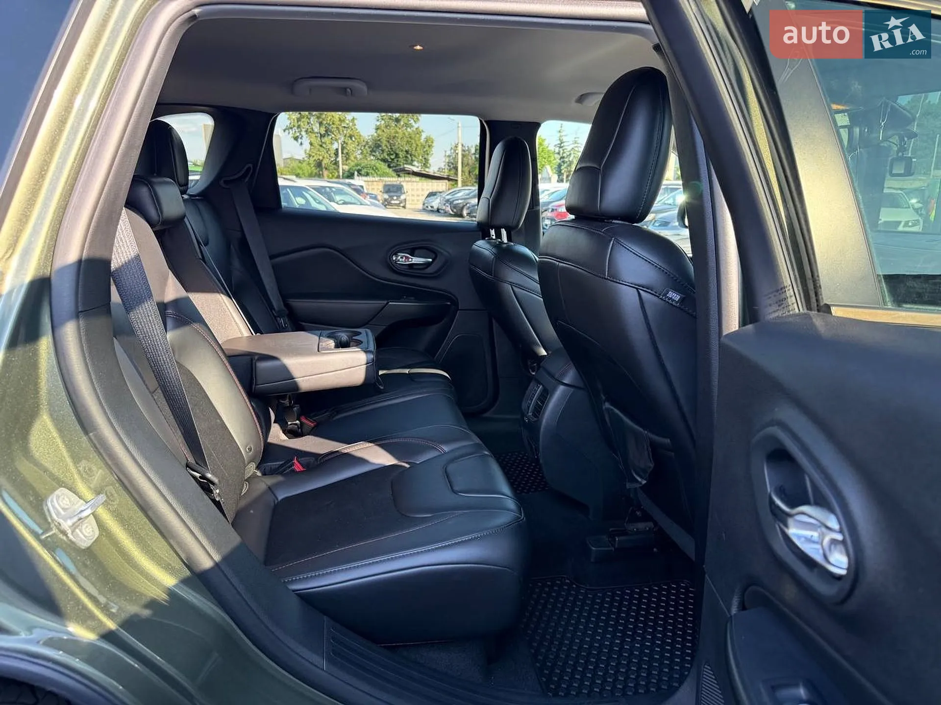 2019 Jeep Cherokee - мініатюра 11