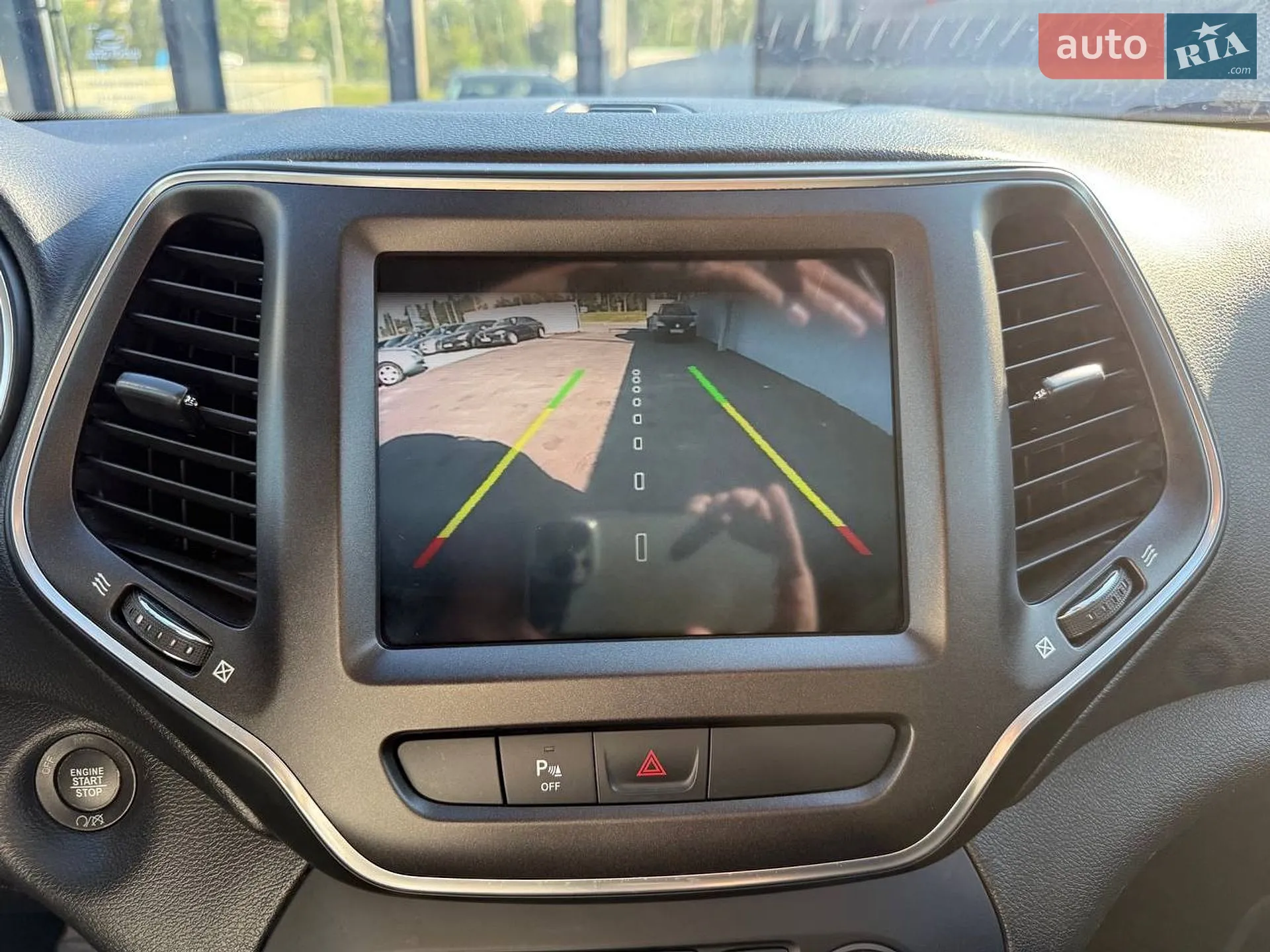 2019 Jeep Cherokee - мініатюра 27