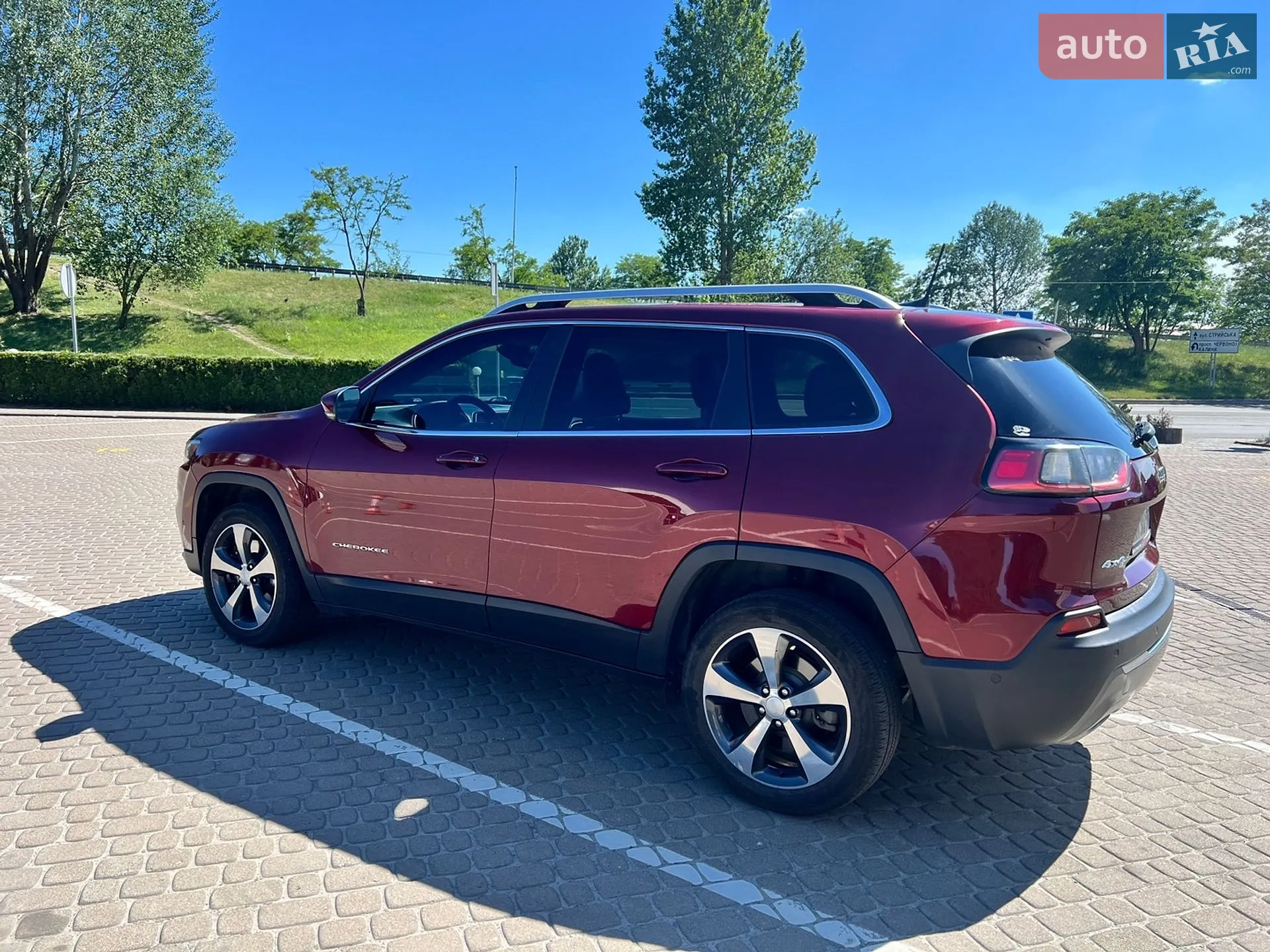 2018 Jeep Cherokee - мініатюра 3
