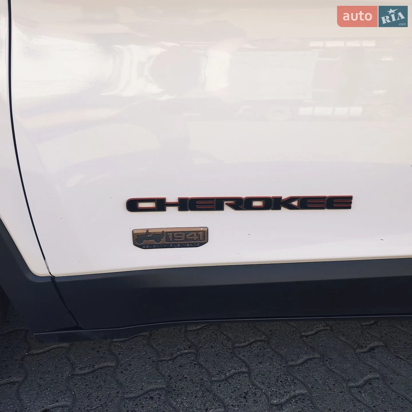 2016 Jeep Cherokee - мініатюра 15