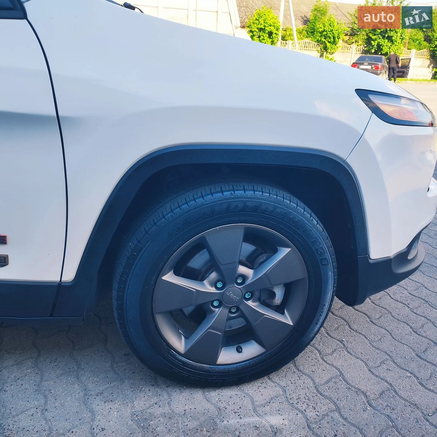 2016 Jeep Cherokee - мініатюра 18