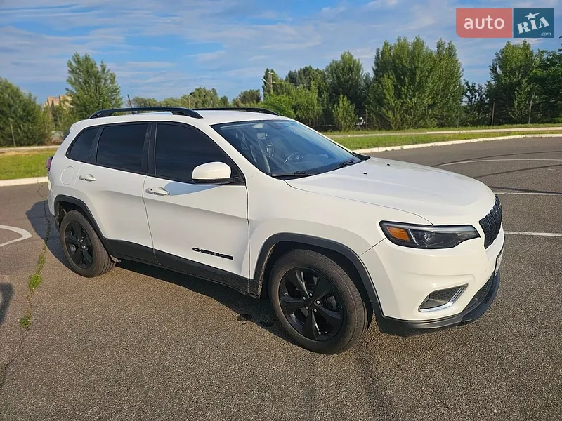 Jeep Cherokee