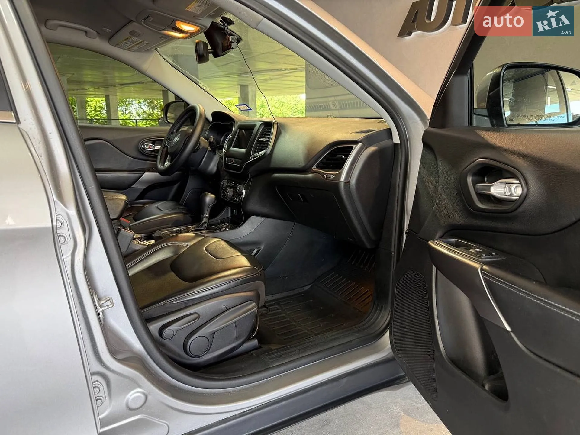 2019 Jeep Cherokee - мініатюра 18
