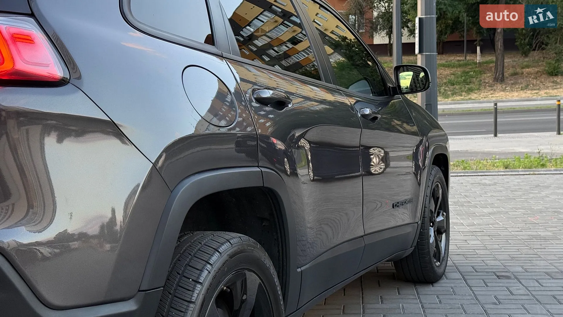 2021 Jeep Cherokee - мініатюра 25