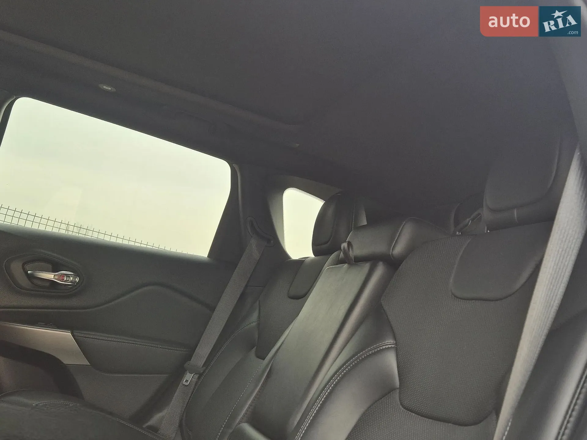 2022 Jeep Cherokee - мініатюра 8