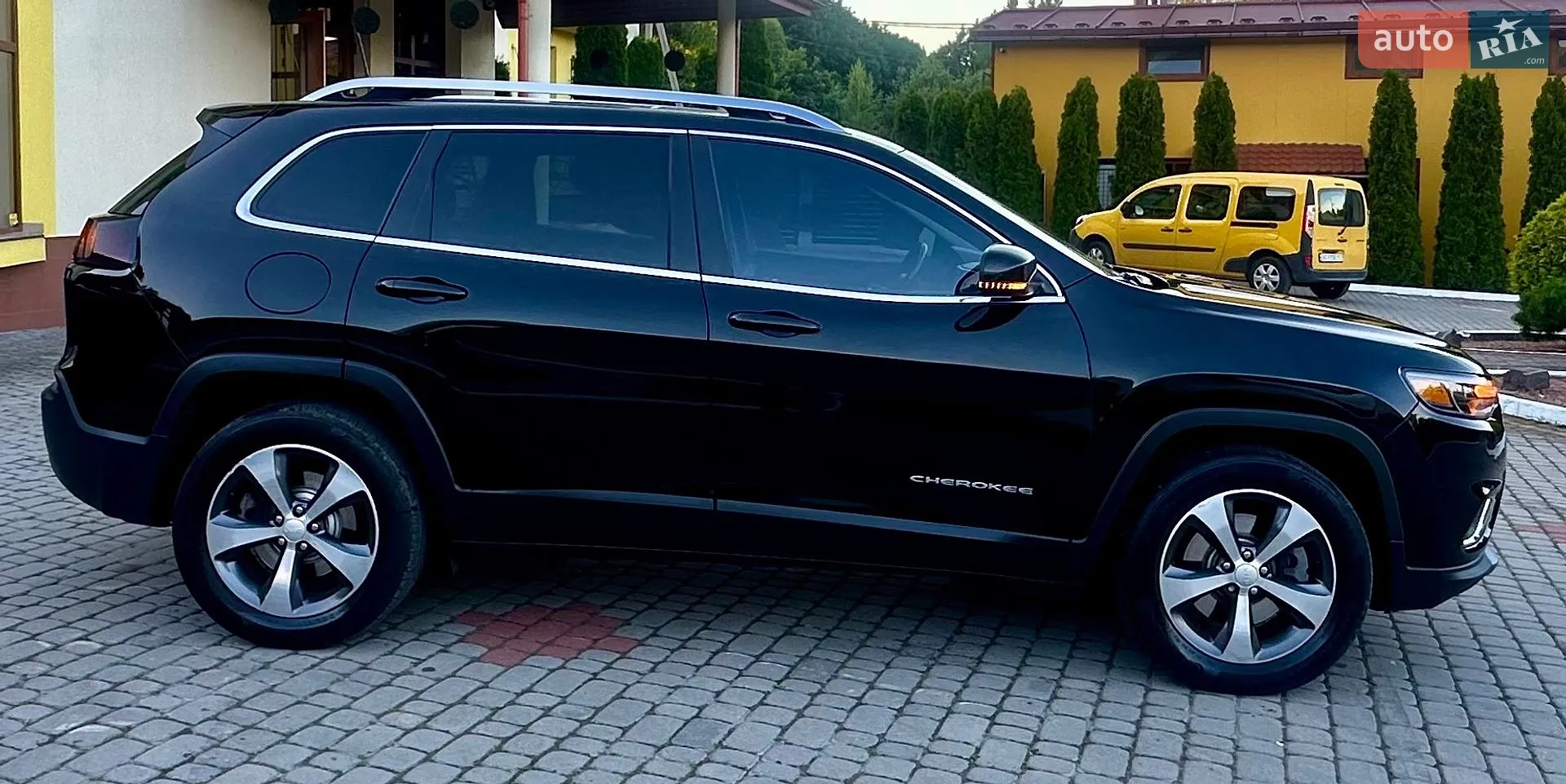 2018 Jeep Cherokee - мініатюра 10