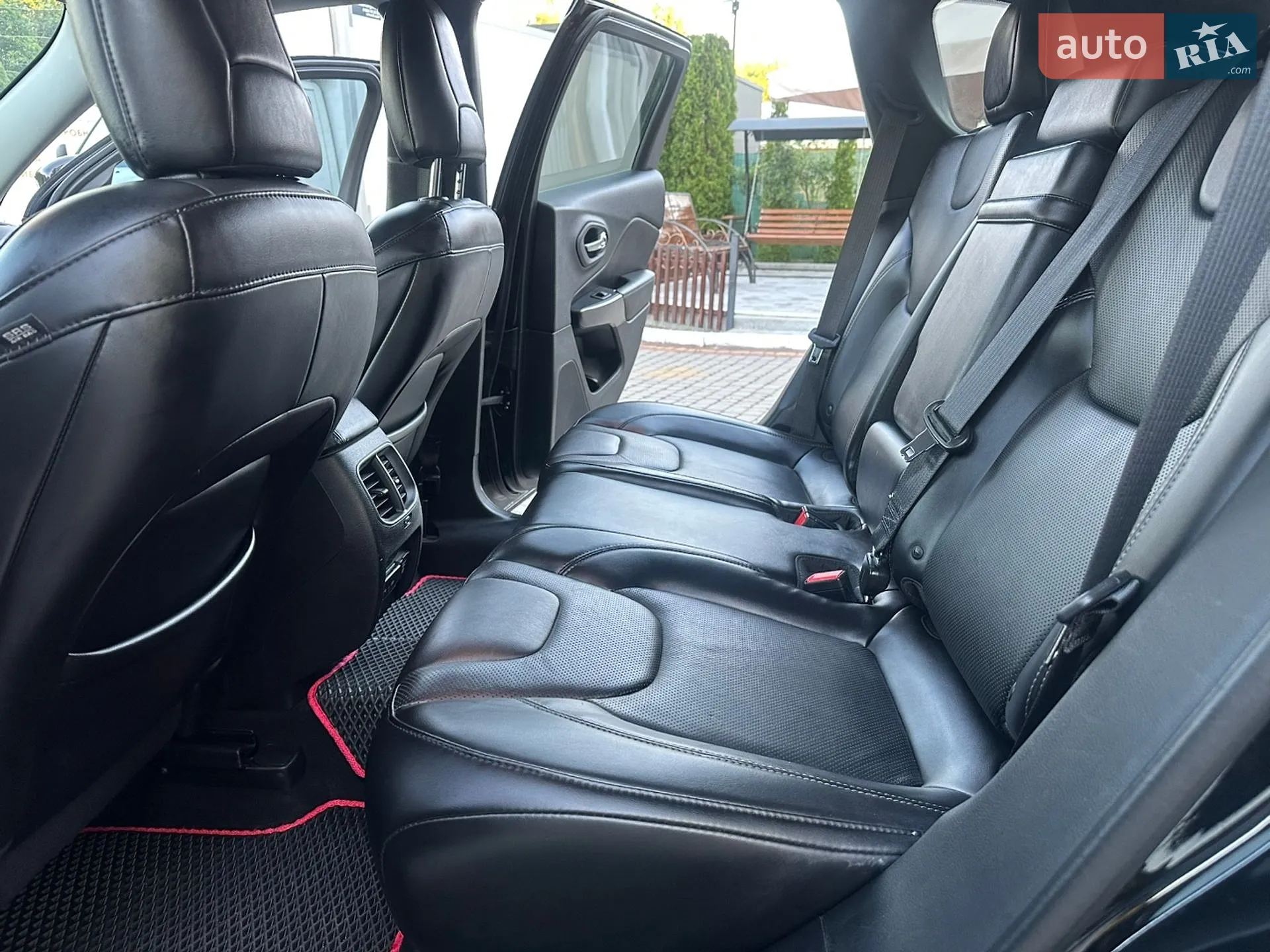 2018 Jeep Cherokee - мініатюра 36