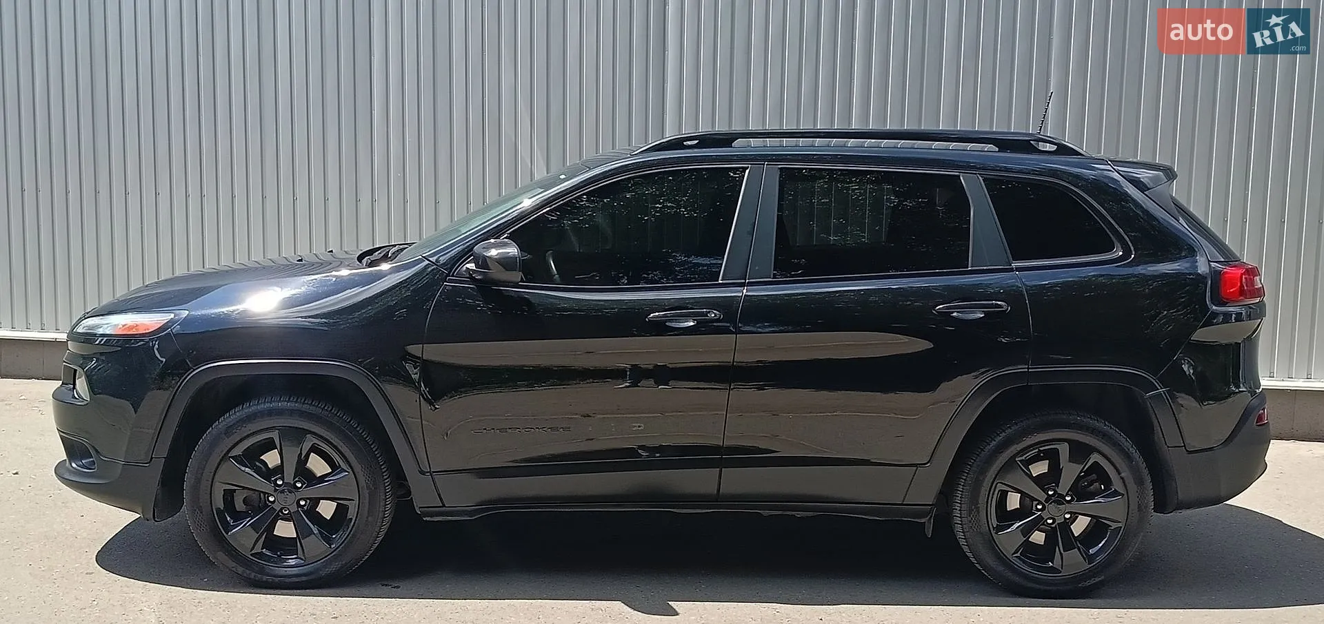 2017 Jeep Cherokee - мініатюра 2