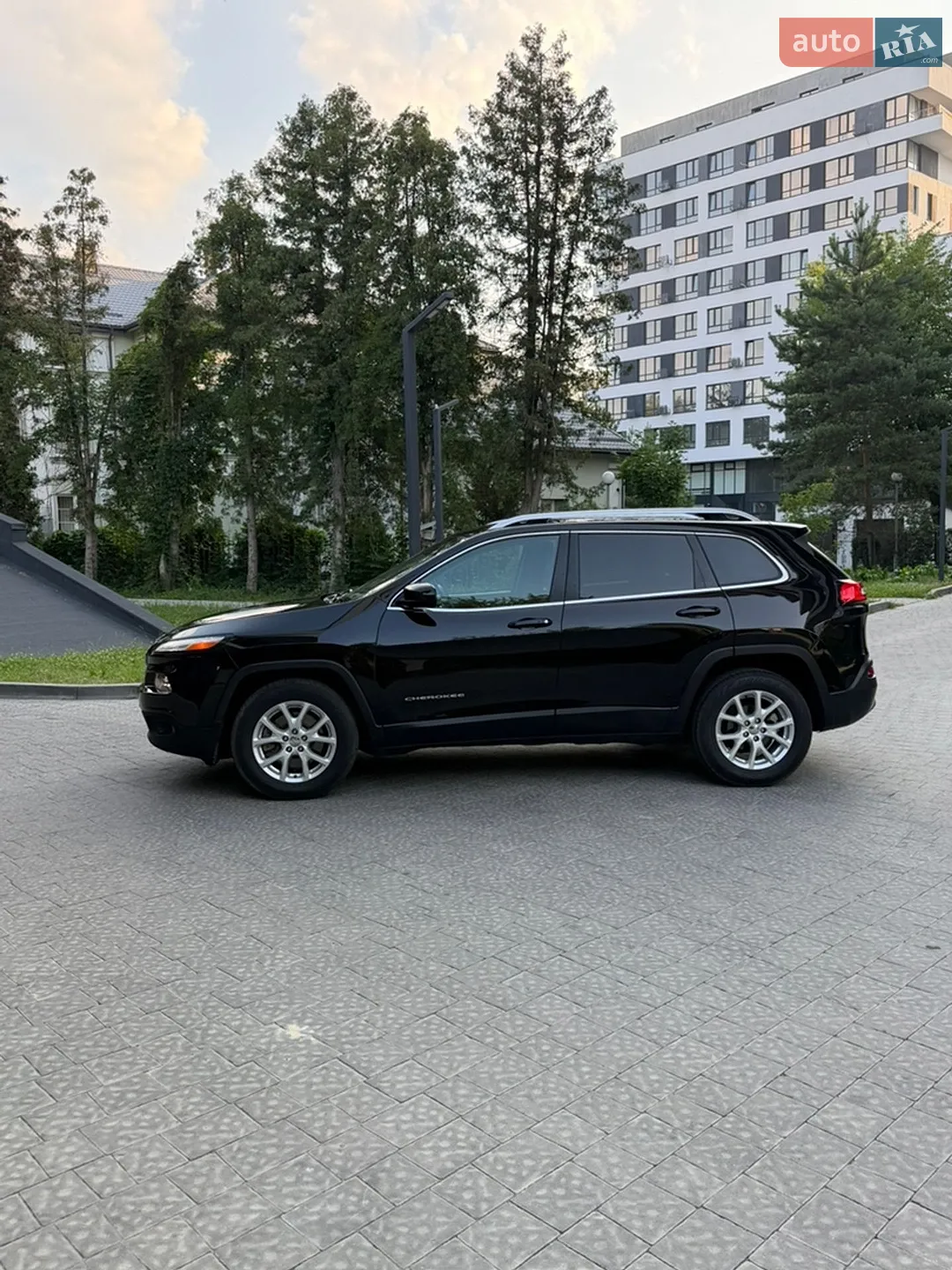 2017 Jeep Cherokee - мініатюра 7