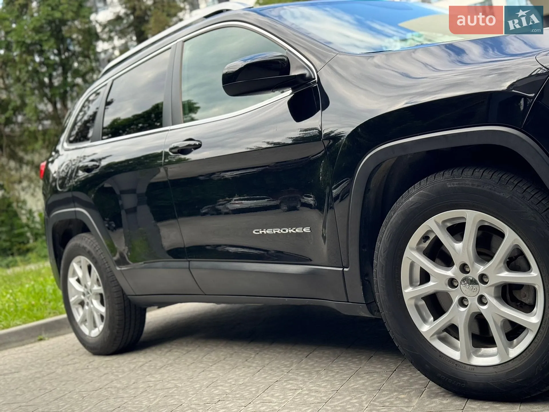 2017 Jeep Cherokee - мініатюра 17