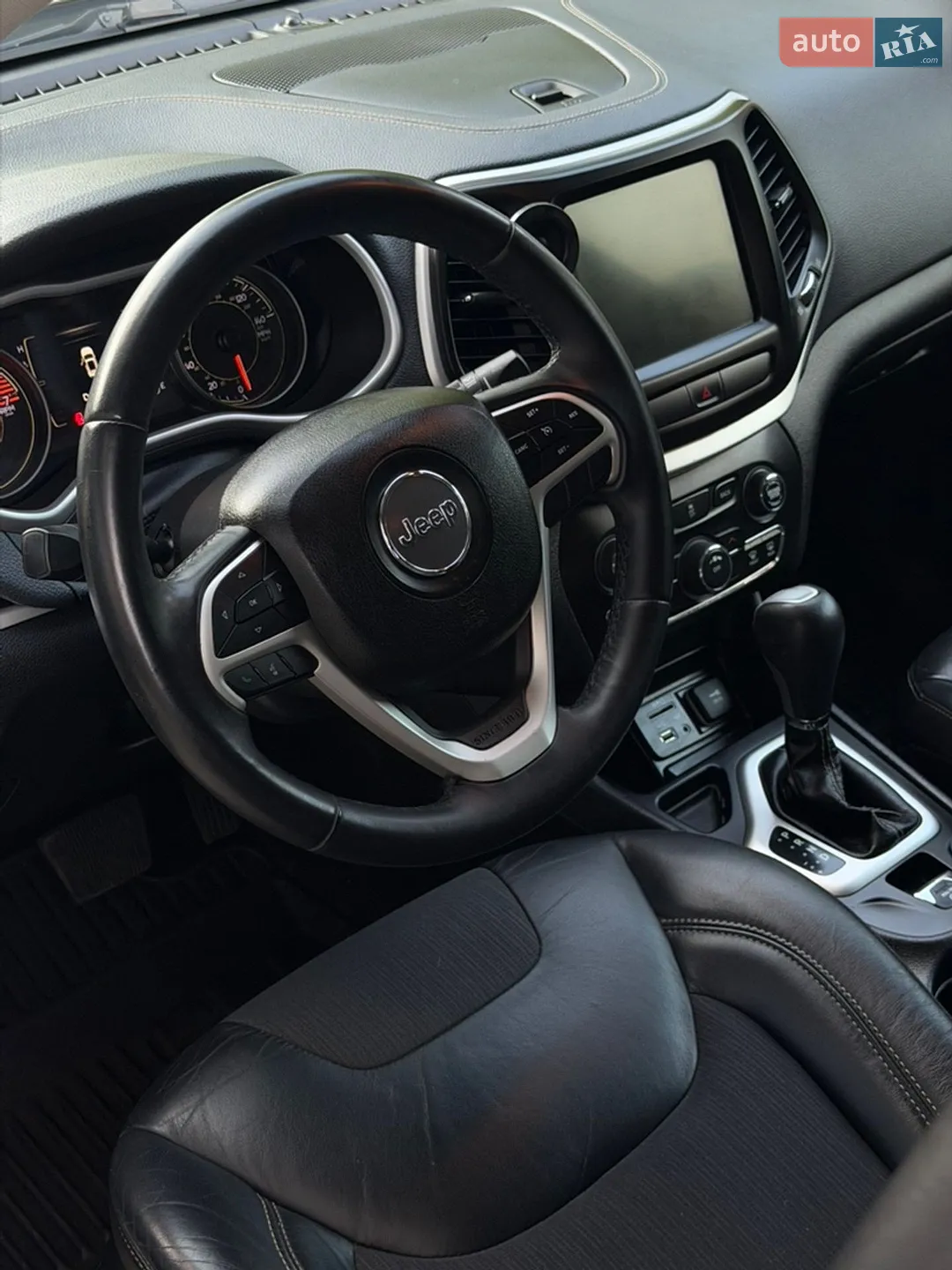 2017 Jeep Cherokee - мініатюра 24