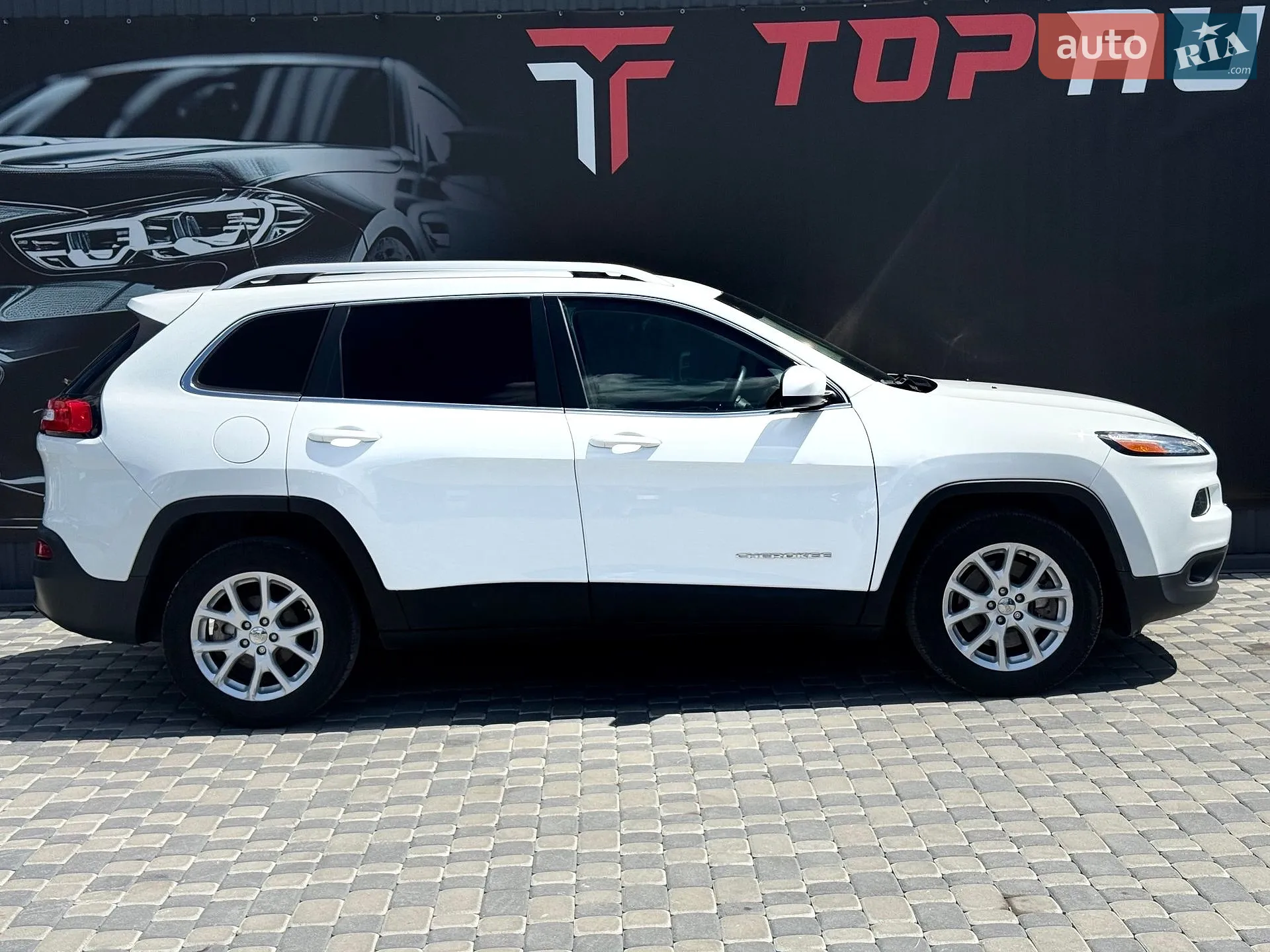 2017 Jeep Cherokee - мініатюра 11
