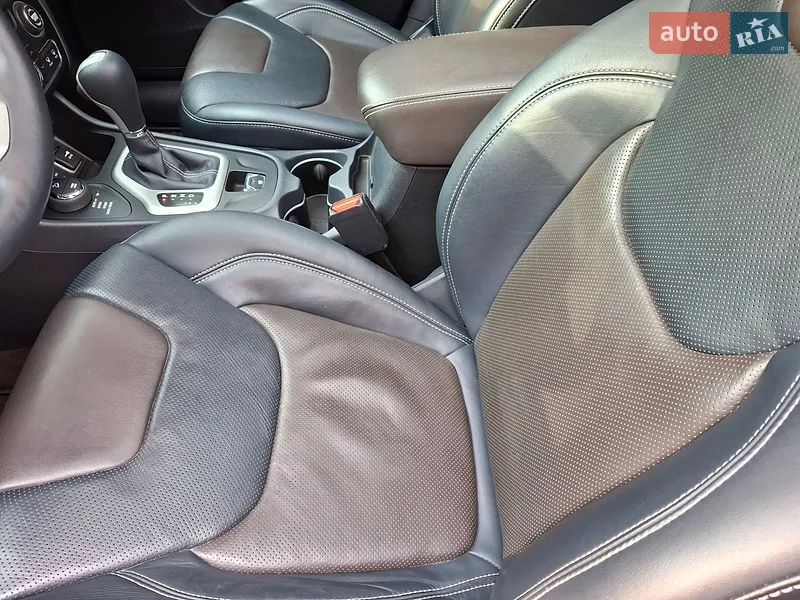 Jeep Cherokee 2014 VIN 1C4PJMDY6EW320088 фото оголошення 36 з 103