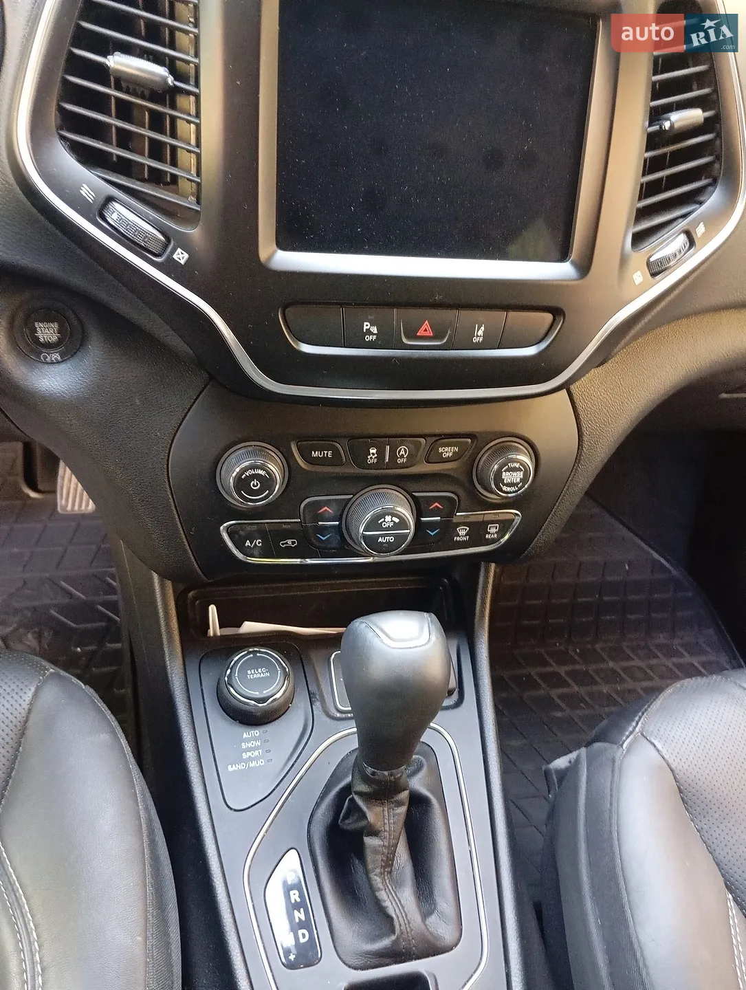 2020 Jeep Cherokee - мініатюра 7